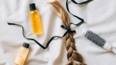 How to dye hair black naturally at home